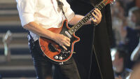 Aдам Ламбърт става вокалист на Queen за Sonisphere UK!