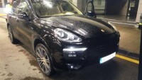 Задържаха двама на „Капитан Андреево“ при опит да избягат с откраднато „Порше“