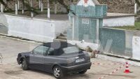 Задушаване в кола: 19-годишно момче почина, а 14-годишно момиче е в болница в Шумен