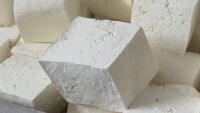 При 42% от анализираните сирена в инициатива „Кошница с грижа“ се отчита необявено високо водно съдържание над 60%