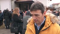 След палежа в дома на кмета: Десетки кметове от цялата страна и граждани го подкрепиха 