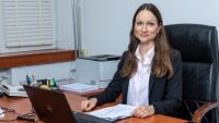 Коя е Ирина Щонова - новият министър на икономиката и индустрията в служебния кабинет на Андрей Гюров?