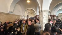 Протестиращи окупираха вратата нa и.ф. главен прокурор Борислав Сарафов, стигна се до сблъсъци (ВИДЕО)