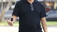 Дъстин Хофман обвини Холивуд, че величае насилието