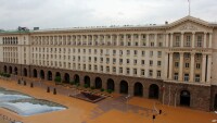 Около половината от българите вярват, че правителството ще завърши мандата си