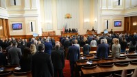 Депутатите откриха сезона с традиционните политически речи
