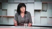 Караянчева: Елена Йончева се превръща в пощенска кутия за доноси 