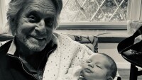 Майкъл Дъглас трябваше да чака цял месец, за да види новия си внук