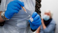 Е-ваксините ще са само на „АстраЗенека“. Засега