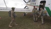 Парашутни скокове в село Ерден с благотворителна цел