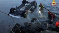 Последно сбогом за жена, удавила се в Комо: Гробарят губи тялото ѝ в планината