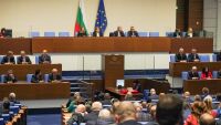 Сюжетни линии в политическия пъзел: Управляващите в търсене на подкрепа от още партньори