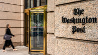Директорът на Washington post напусна след мащабни съкращения на работни места