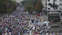 Кабинетът „Орешарски” – изкуствен още в началото си