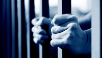 Задържаха двама граждани на Косово, опитали се да внесат близо 3 кг изделия от жълт метал в България