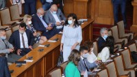 ДДС за бирата, виното и фитнес услугите се намалява от 1 август