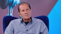 След естрадните войни: Панайот Панайотов с нова песен, в която ще има „мижав интерес“ 