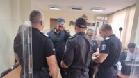 Оставиха в ареста двамата мъже, задържани с боен арсенал край Несебър