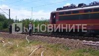 Локомотив на бързия влак от Варна за София се запали (ВИДЕО)