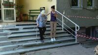 Прокуратурата разследва измамата със 79-годишна жена, пострадала при катастрофа
