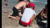 „За докторите няма почивка“: Лекар в командировка помогна на пострадали туристи в Поморие