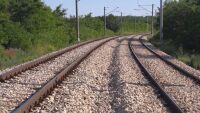 ЖП работник загина до гарата в Разград, поразен на електрически стълб