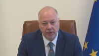 Премиерът за пожарите: Самолетите от Швеция ще останат през целия август в България