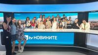 Журналисти на bTV обучават ученици как да разпознават фалшиви новини и да създават достоверно съдържание