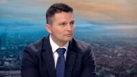 Милен Трифонов: Не е проблемът, че Пеевски е пътувал, а кой е платил полетите