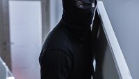 За по-малко от година: Втори обир за милиони във Франция след дръзката кражба в Лувъра (СНИМКИ)