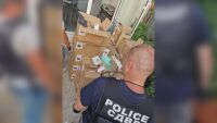 Разбиха склад с близо 50 000 вейпа без бандерол (СНИМКИ)