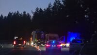 След трагедията край Дупница: Няма следи от спирачен път на автомобила