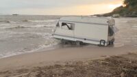 Две години след потопа в Царево: Водата от Странджа отнася труд, граден с години. Хората посрещат всеки дъжд със страх