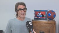 „Спомням си как Меси влезе и изглеждаше напълно озадачен, сякаш току-що се беше натъкнал на такова мъничко бебе