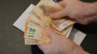 Бюджетът на държавата: Депутатите решават на второ четене за парите ни