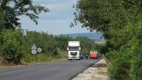 „Те ми свирят, мигат ми, аз си карам с ограничението, натискат ме
