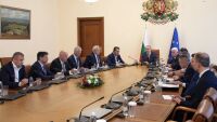 В очакване на американските военни самолети: Засилена е охраната на въздушното ни пространство