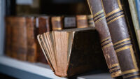 Мъж върна книга със 150 години закъснение