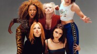 Spice Girls продават тоалети за благотворителност