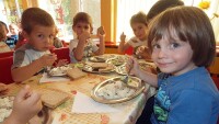 Нов рецептурник за детските градини - по-малко мазнина, сол и захар
