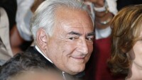 Оправдаха Строс-Кан по обвиненията в сводничество