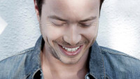 Пропуск за SANDER VAN DOORN печели…