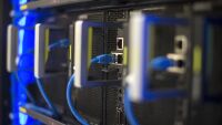 Арестуваха мъж за предполагаем трафик на компютърни сървъри за 300 млн. долара към Китай