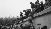 В Берлин отбелязват 62 г. от издигането на Берлинската стена