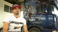 Самоук художник превръща автомобилите в произведения на изкуството