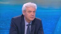 Проф. Мартин Банов: Българският домат е голям, розов и сочен, вносният - с правилни форми и твърд