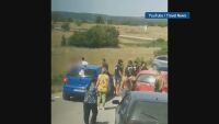 Арести за двамата мъже, пребили брутално шофьор на автобус край Карлуково