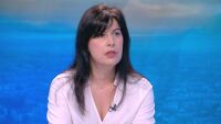 Адела Качаунова: Информация за 