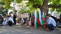 Протест в подкрепа на полицаите, арестували Явор Георгиев във Варна