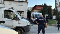 Двама души са жестоко нахапани от куче в апартамент в „Люлин“ (ВИДЕО+СНИМКИ)